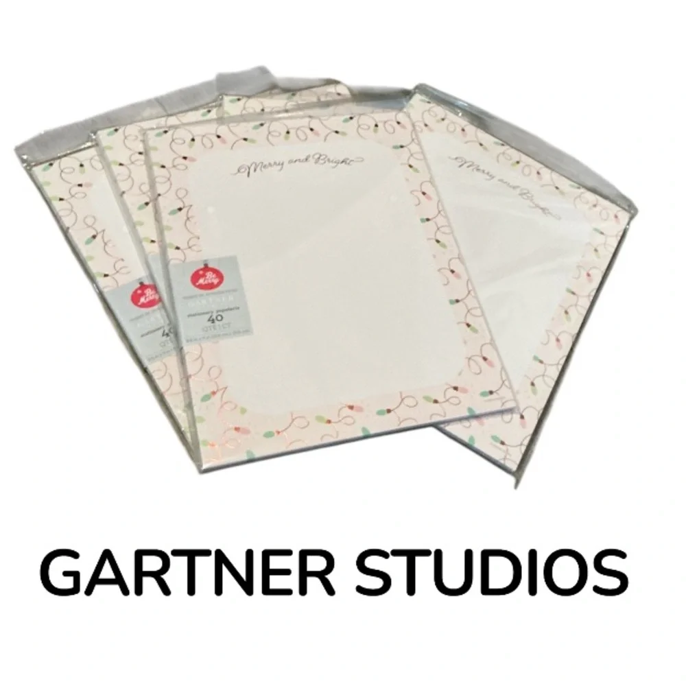 New 4 pack Gartner Studios Christmas Merry and Bright holiday stationery 200 ct